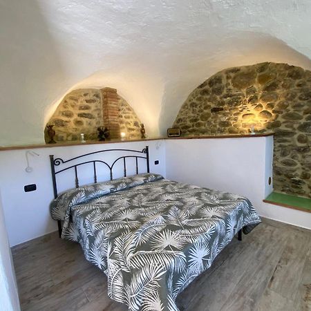 Agriturismo La Cascina Dei Chicchi Bagnone Luaran gambar