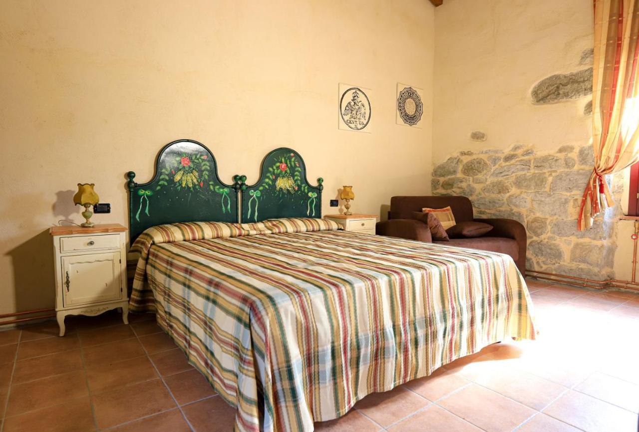 Agriturismo La Cascina Dei Chicchi Bagnone Luaran gambar
