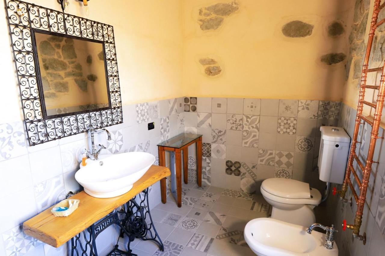 Agriturismo La Cascina Dei Chicchi Bagnone Luaran gambar