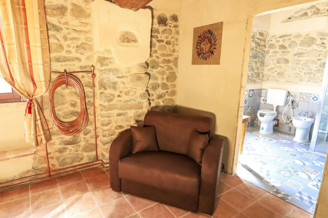 Agriturismo La Cascina Dei Chicchi Bagnone Luaran gambar