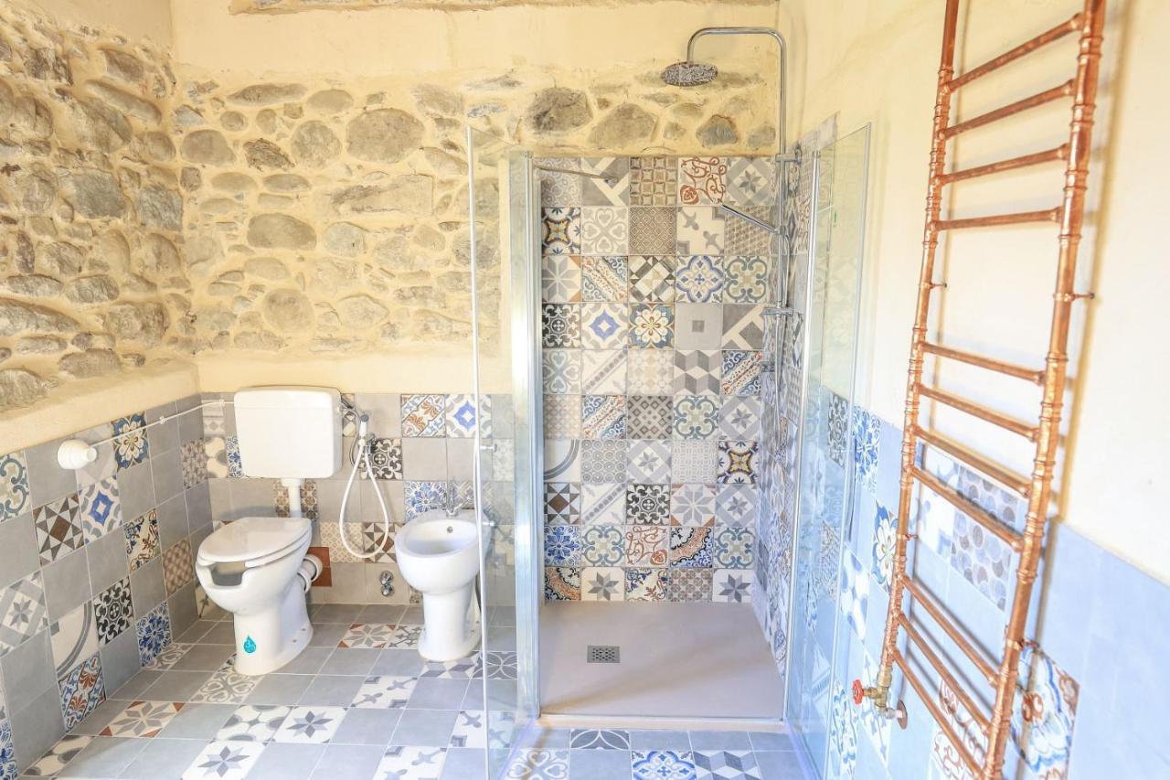 Agriturismo La Cascina Dei Chicchi Bagnone Luaran gambar