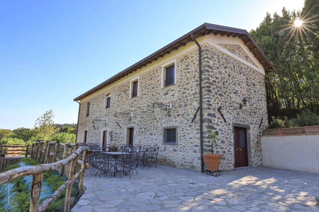 Agriturismo La Cascina Dei Chicchi Bagnone Luaran gambar