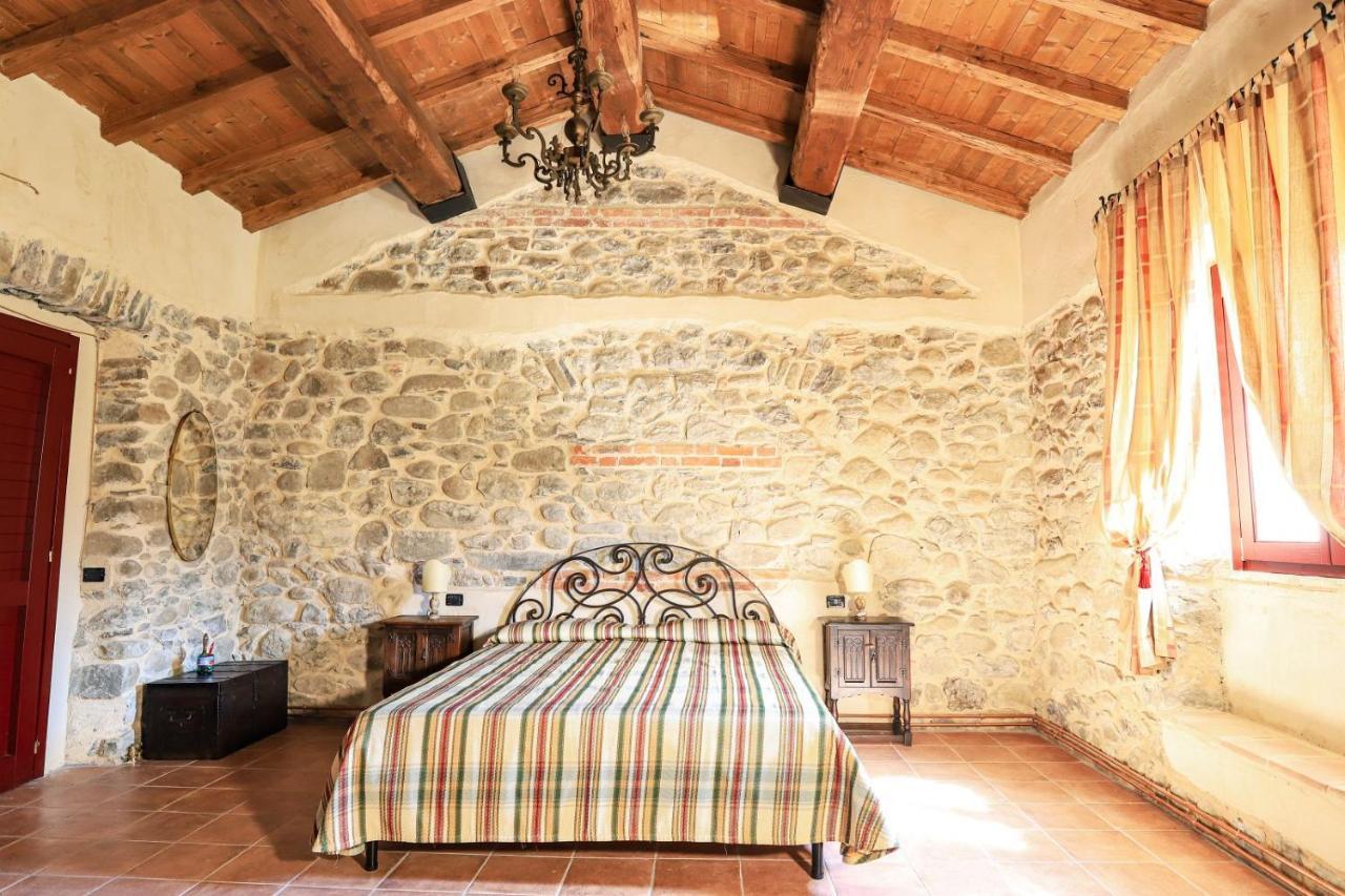 Agriturismo La Cascina Dei Chicchi Bagnone Luaran gambar