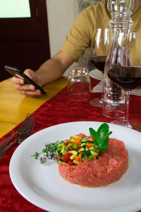 Agriturismo La Cascina Dei Chicchi Bagnone Luaran gambar