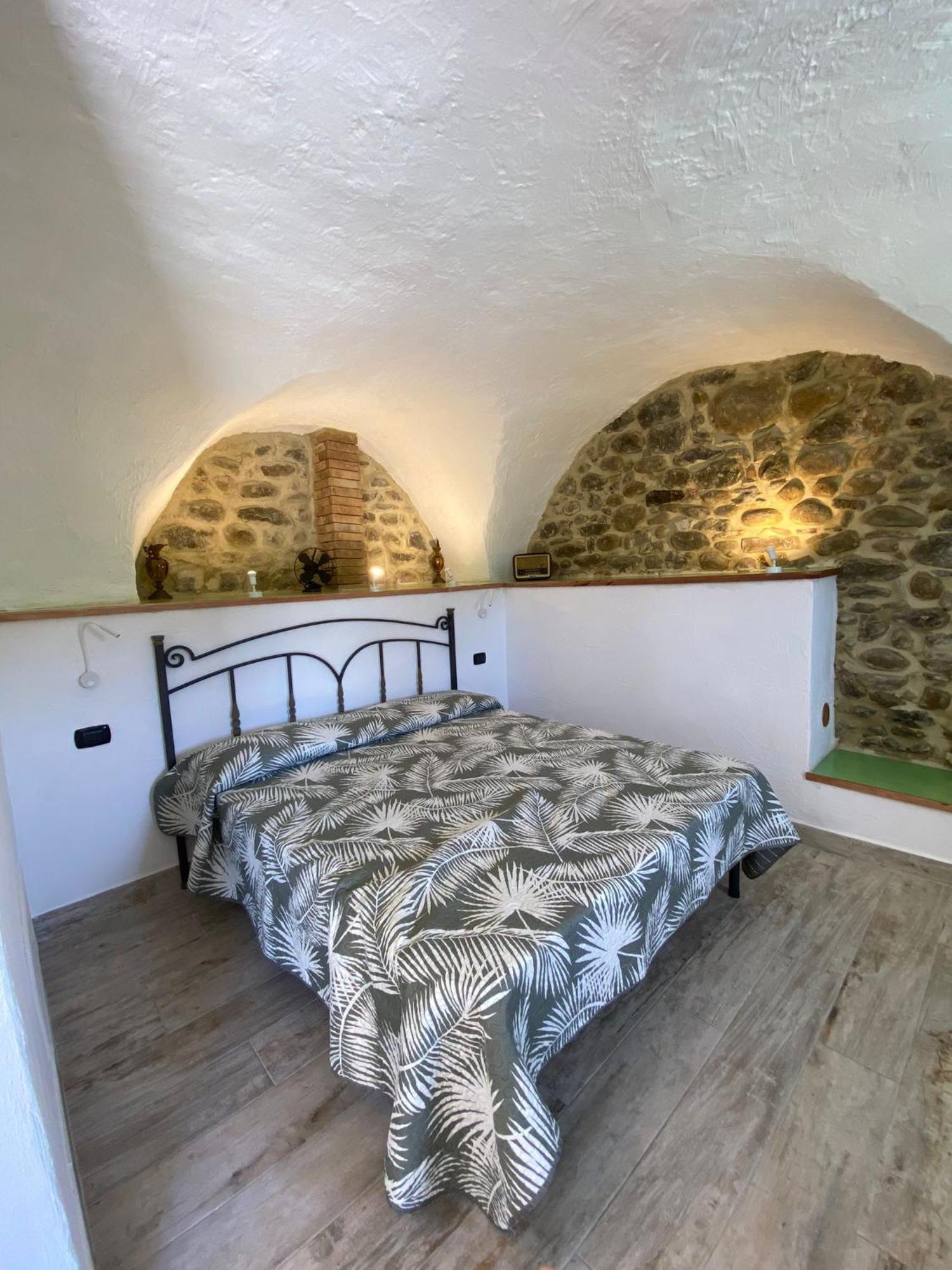 Agriturismo La Cascina Dei Chicchi Bagnone Luaran gambar